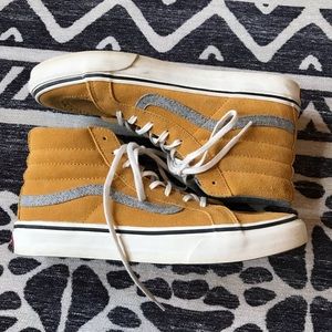 Vans Sk8-Hi Shoes in Mustard Suede 10